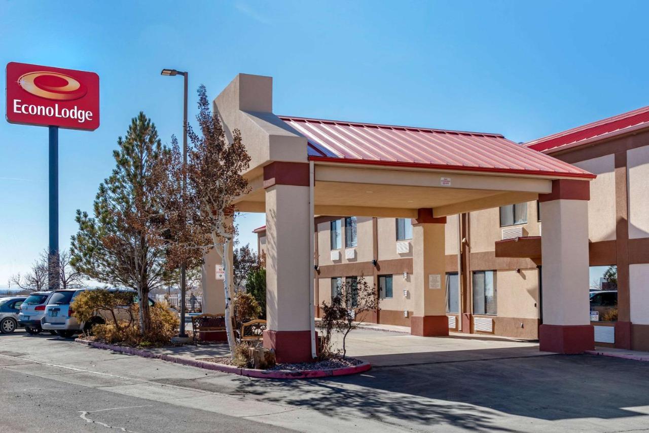 Econo Lodge Pueblo Exteriér fotografie