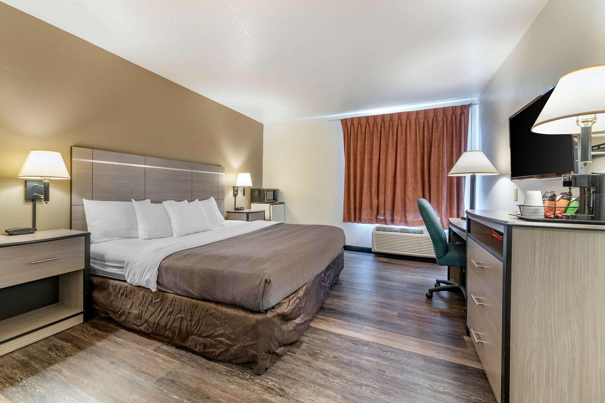 Econo Lodge Pueblo Exteriér fotografie