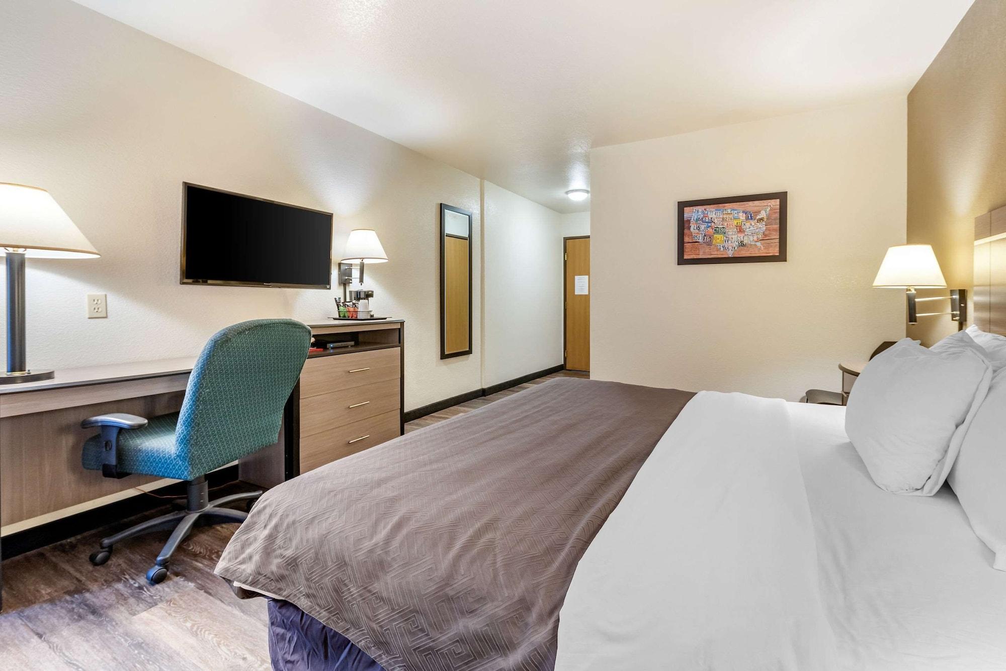 Econo Lodge Pueblo Exteriér fotografie