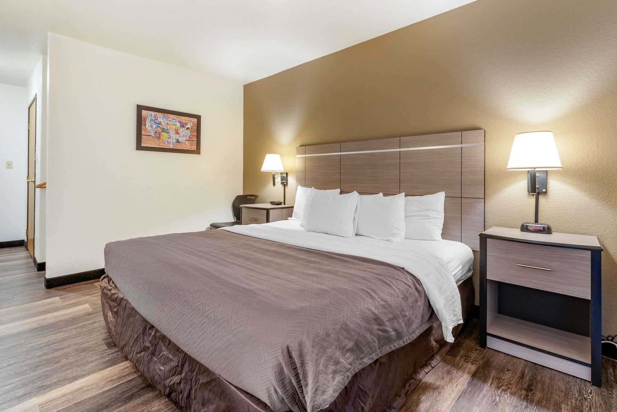 Econo Lodge Pueblo Exteriér fotografie